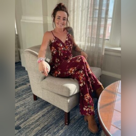 Floral Cami Romper - Picture 1 of 7